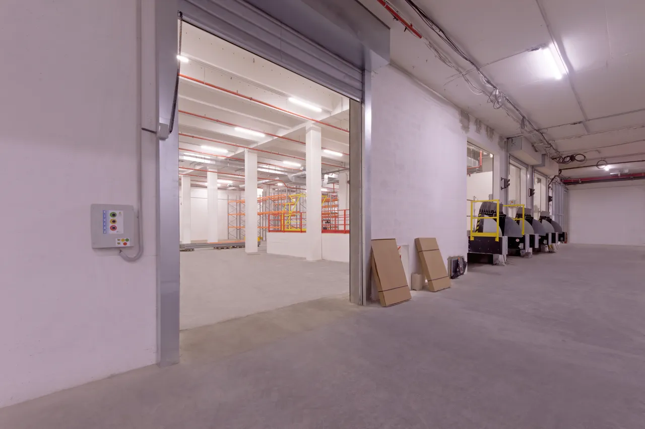 logistics - Light Industrial Premises / Offices For Rent - gallery - 7
