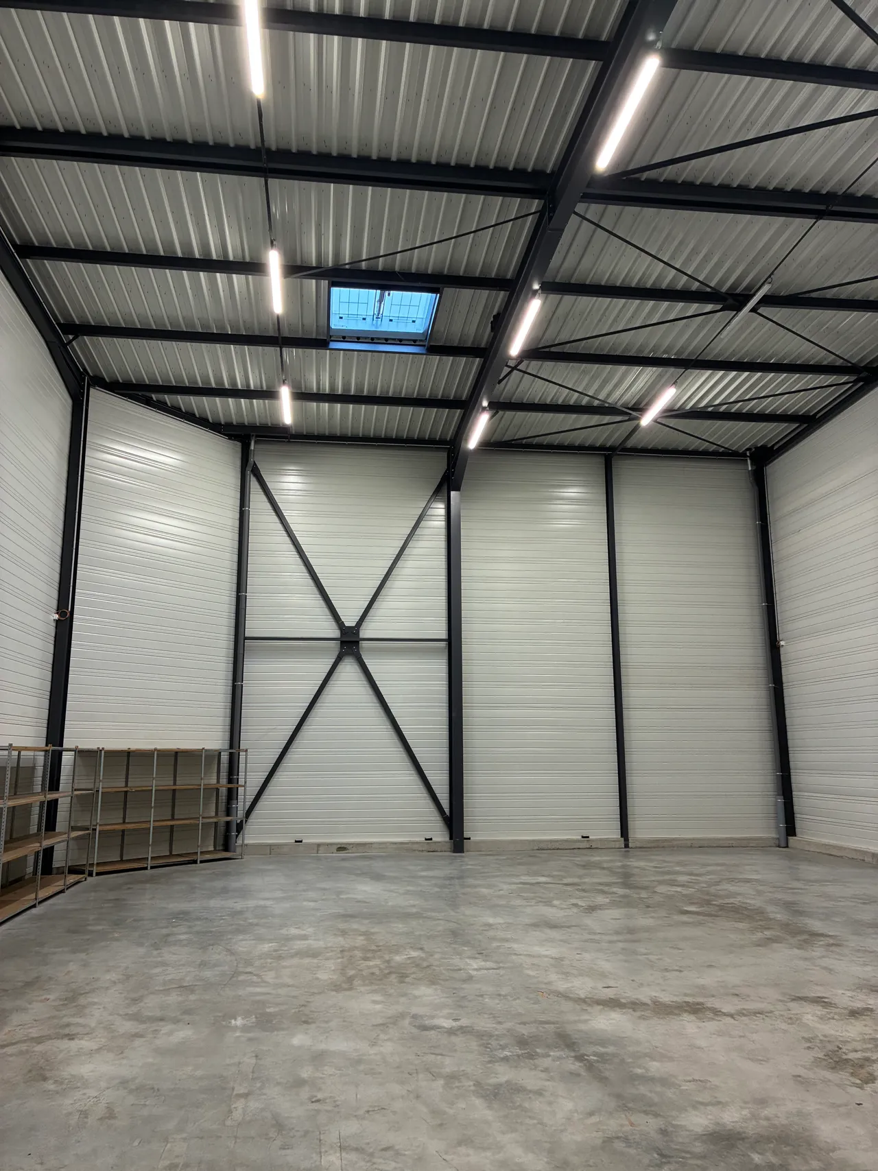 logistics - Light Industrial Premises / Offices For Rent - For Sale - gallery - 4