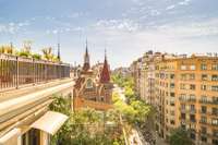 living - Ático de 81m² con 44m² terraza en venta en Eixample Derecho - gallery thumbnail - 2