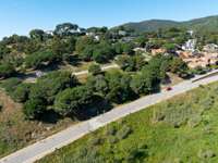 living - 1,530m² plot for sale in Premià de Dalt, Barcelona - gallery thumbnail - 9