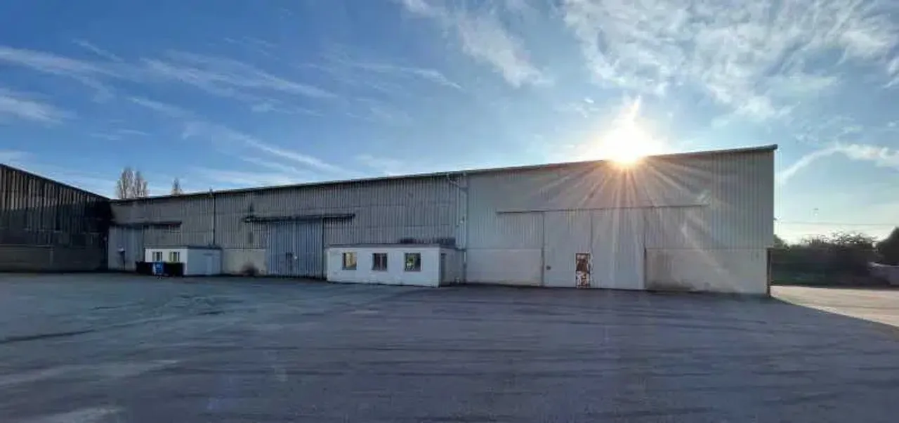 logistics - Light Industrial Premises / Offices For Rent - For Sale - gallery - 8