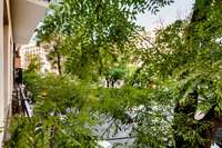 living - 91m² apartment for rent in Almagro, Madrid - gallery thumbnail - 5