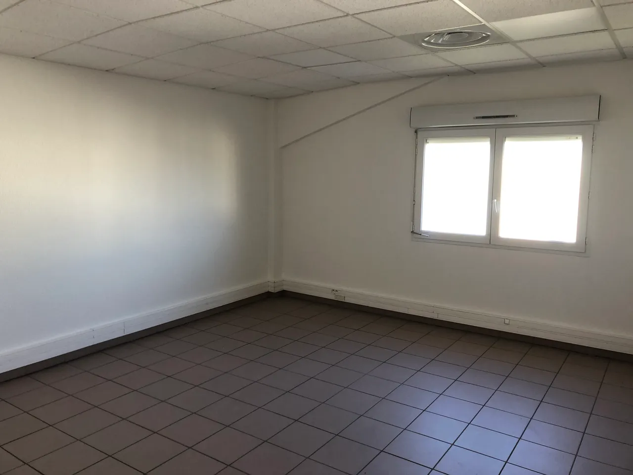 office - Offices For Rent - gallery - 4
