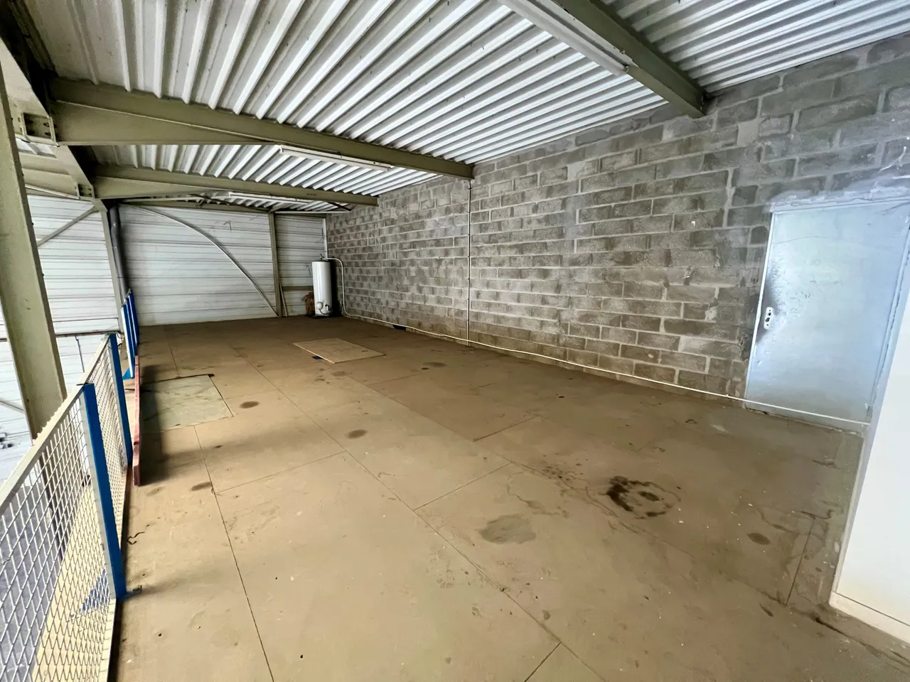 logistics - Light Industrial Premises / Offices For Rent - gallery - 4