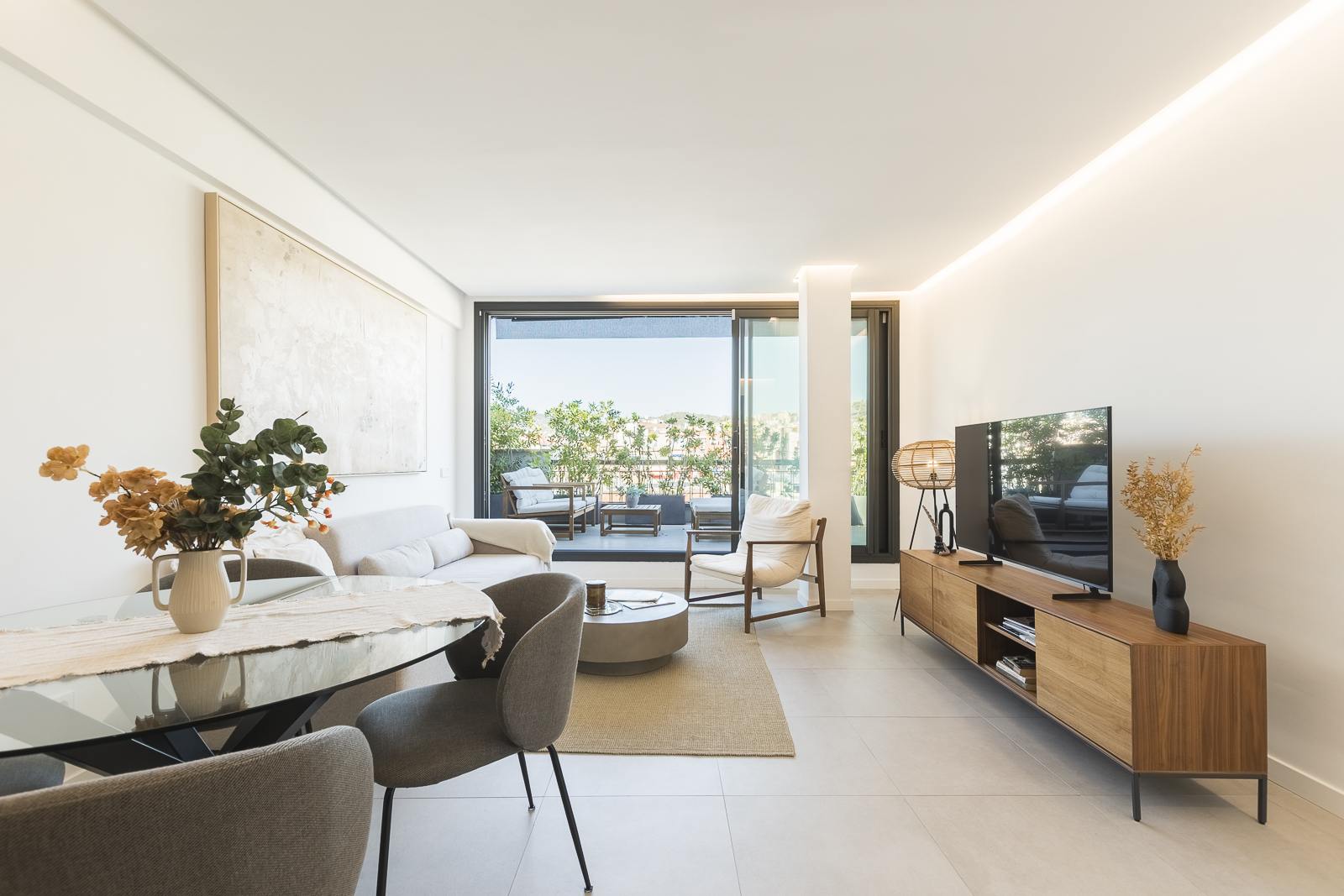living - 79m² penthouse with 35m² terrace for sale in Eixample Right - gallery thumbnail - 6