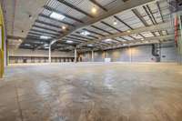 logistics - Courier Warehouse For Rent - gallery thumbnail - 2