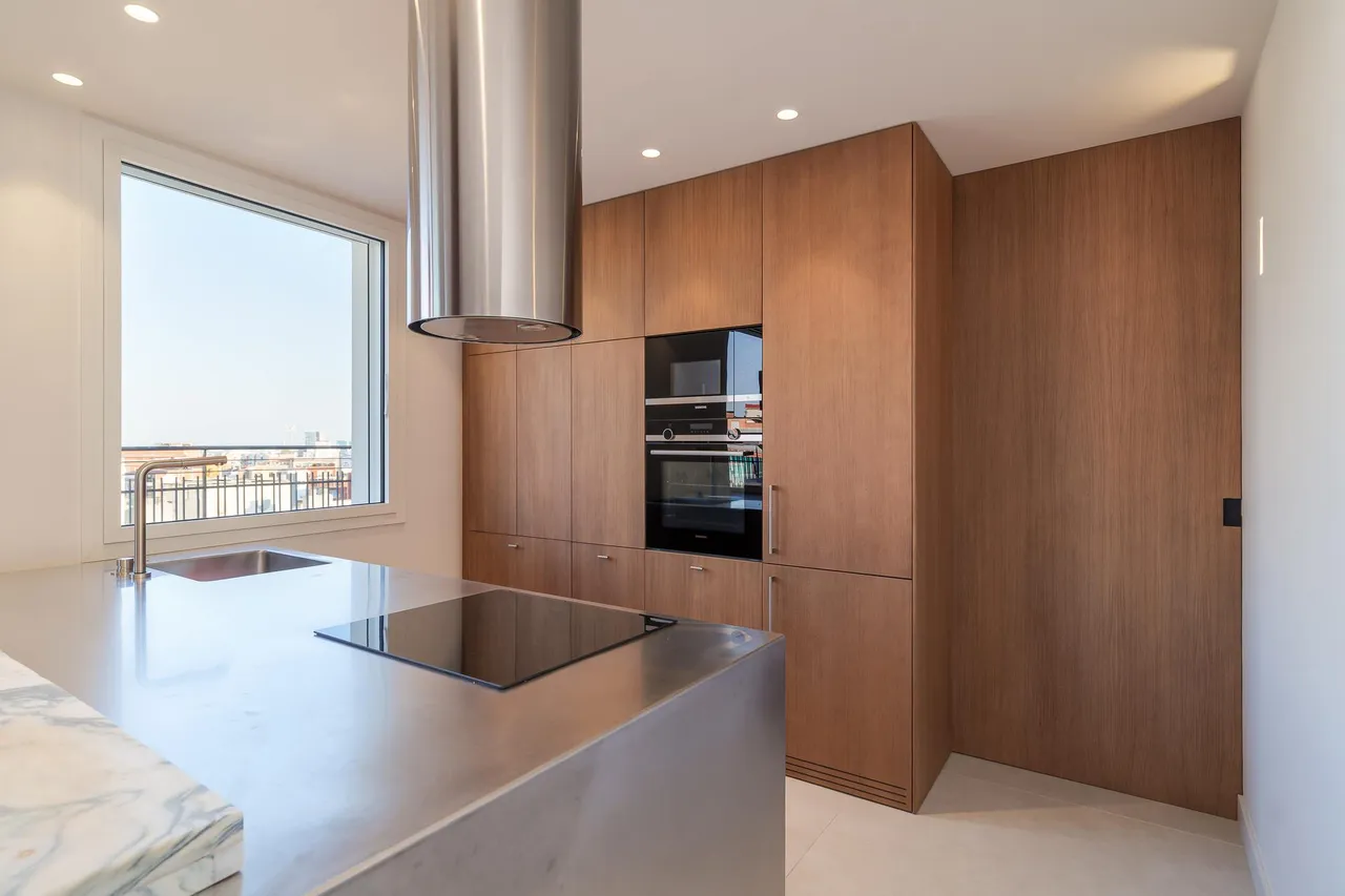 living - 117m² penthouse with 107m² terrace for sale in Les Corts - gallery - 4