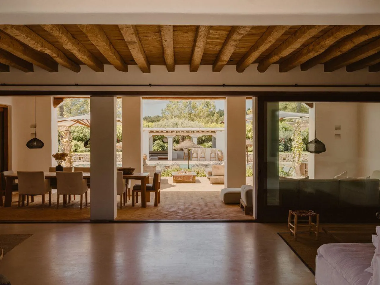living - Casa / villa de 800m² en venta en Santa Gertrudis - gallery - 6