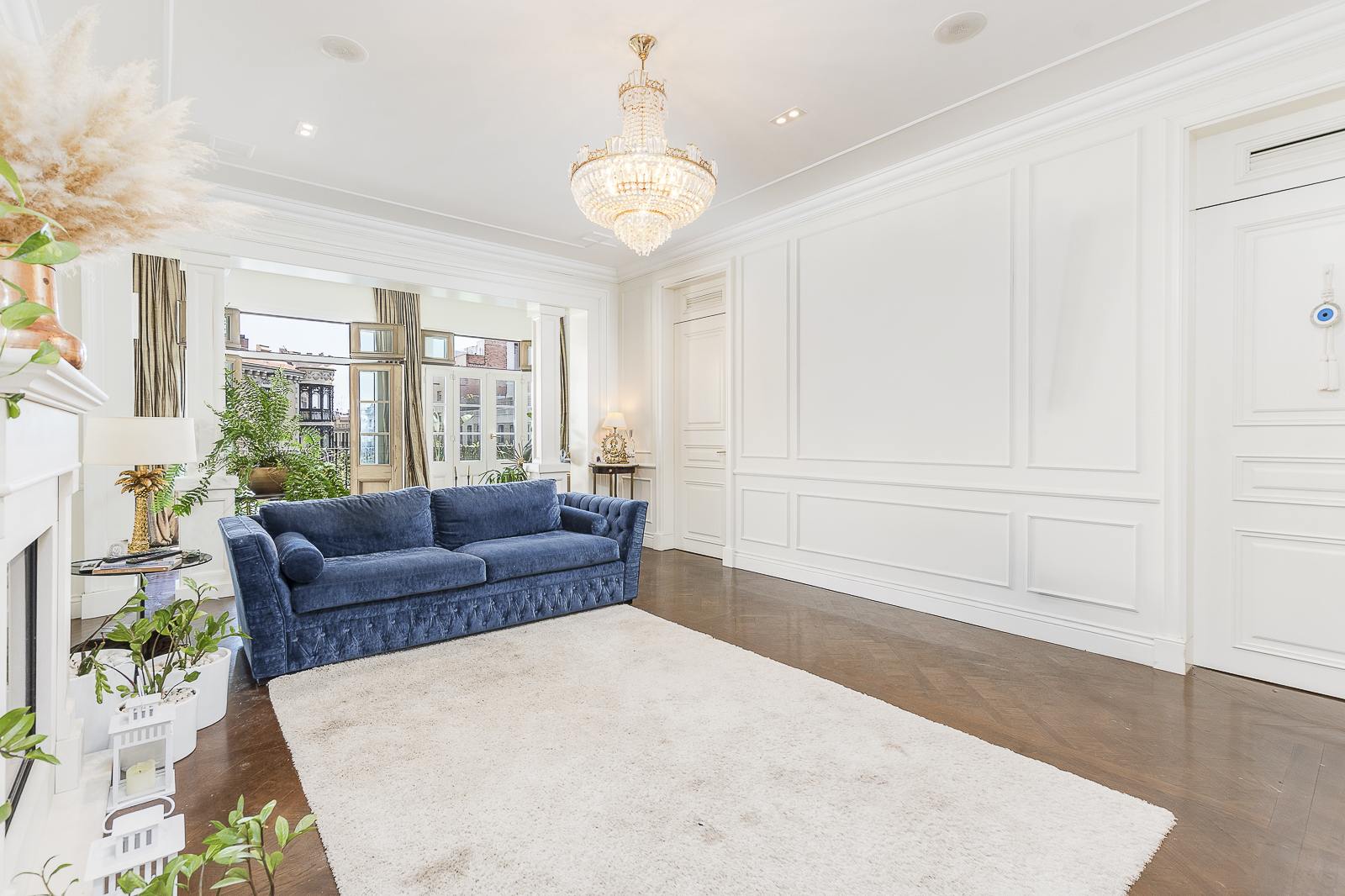 living - Piso de 190m² en venta en Eixample Derecho, Barcelona - gallery thumbnail - 7