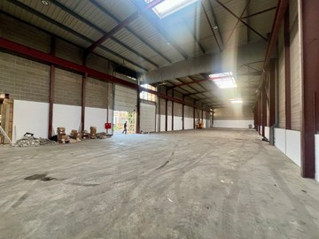 logistics - Light Industrial Premises / Offices For Rent - featured