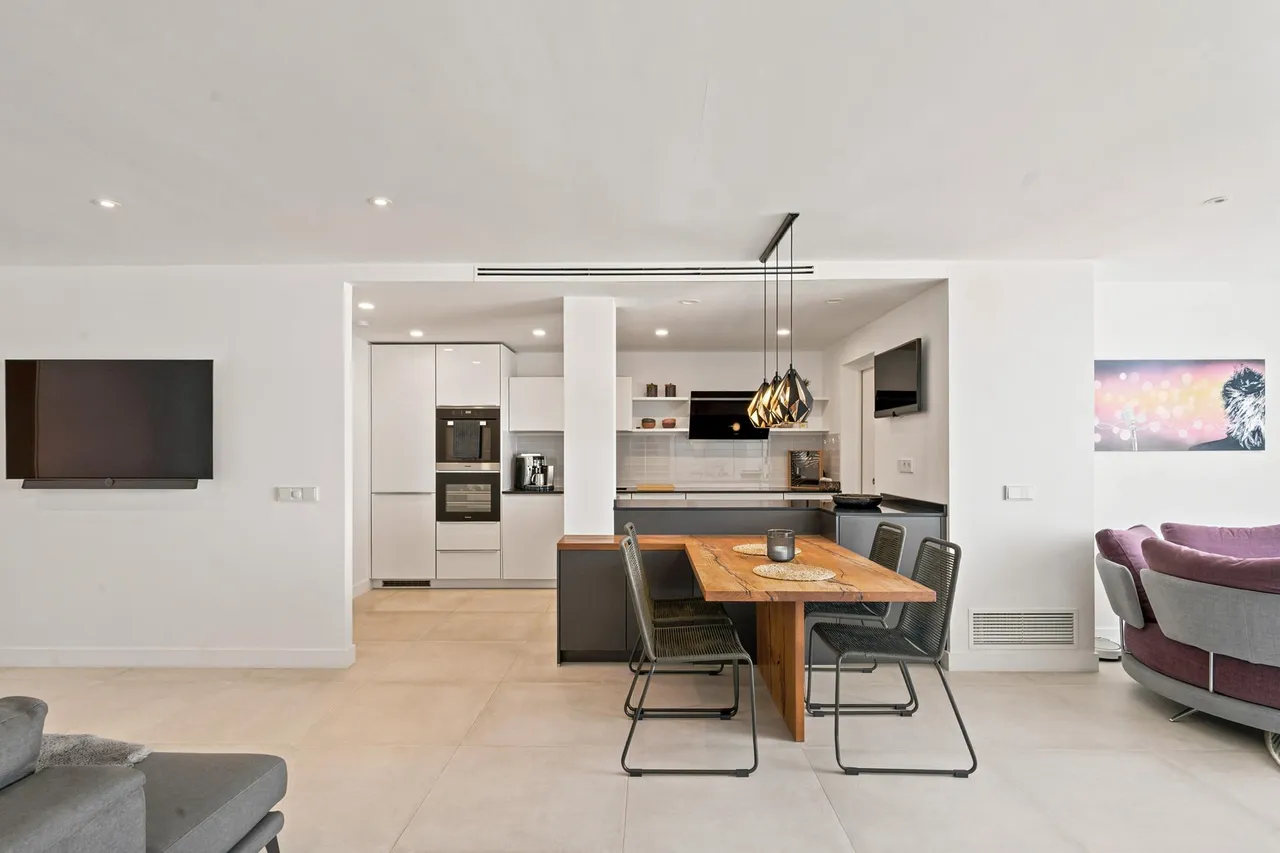 living - 177m² penthouse with 22m² terrace for sale in Palma de Mallorca - gallery - 3