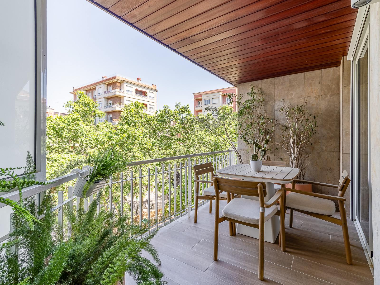 living - Piso de 100m² en venta en Sant Gervasi - Galvany, Barcelona - gallery thumbnail - 9