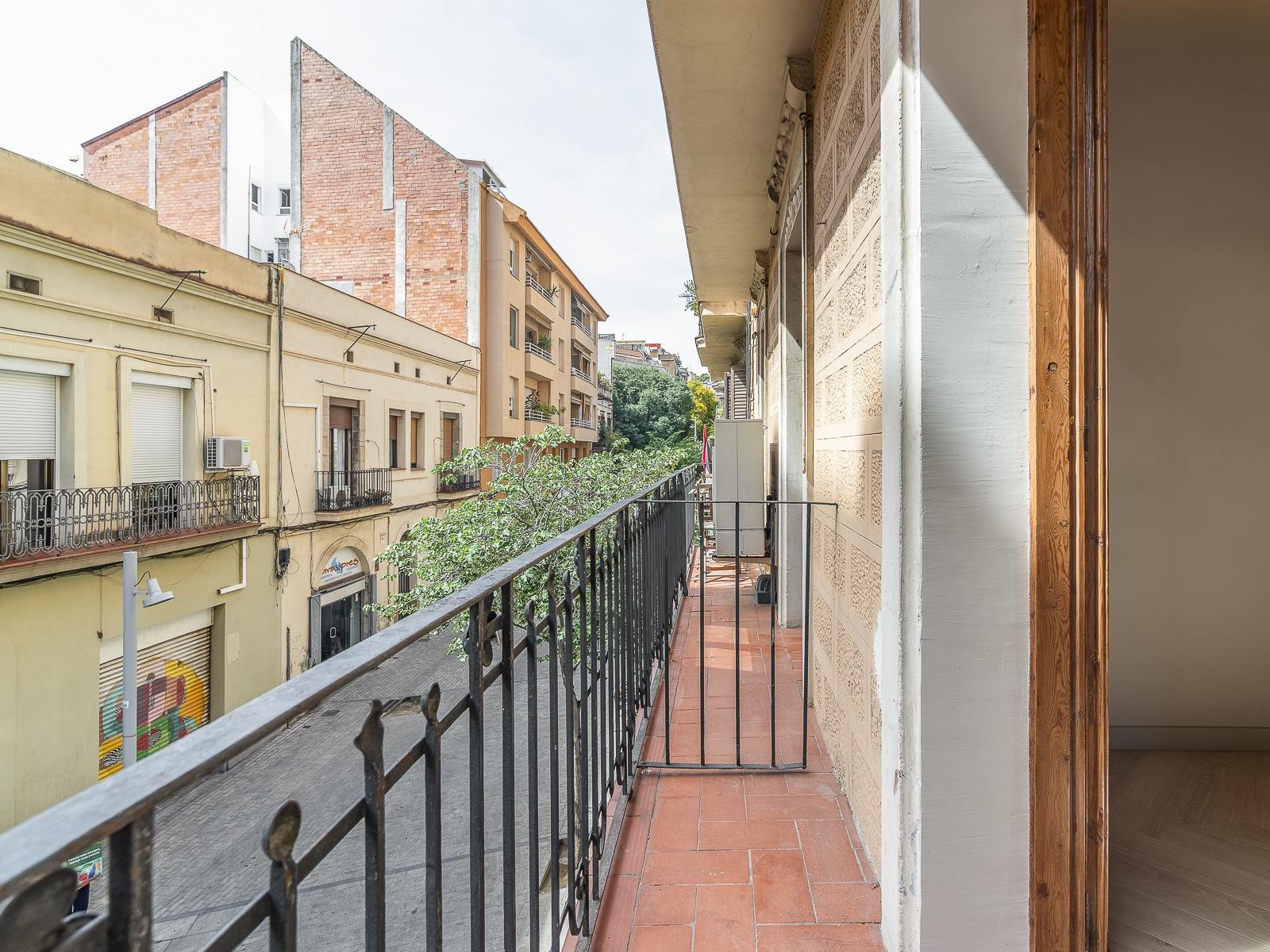 living - 67m² apartment for sale in Poble Sec, Barcelona - gallery - 5