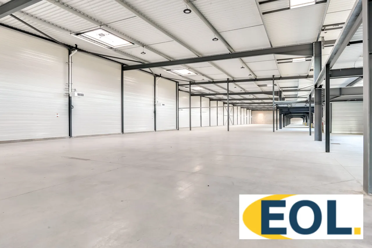 logistics - Light Industrial Premises / Offices For Rent - gallery - 2