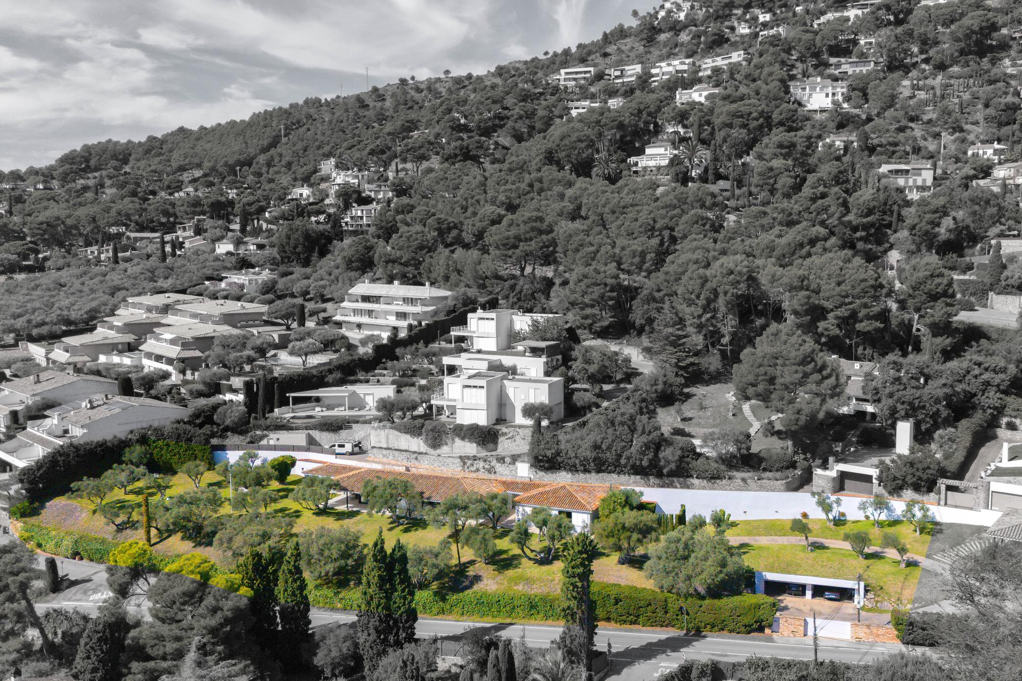 living - 395m² house / villa for sale in Aiguablava, Costa Brava - gallery thumbnail - 5