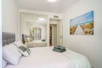 living - Piso de 82m² con 18m² terraza en venta en Puerto Banús - gallery thumbnail - 10