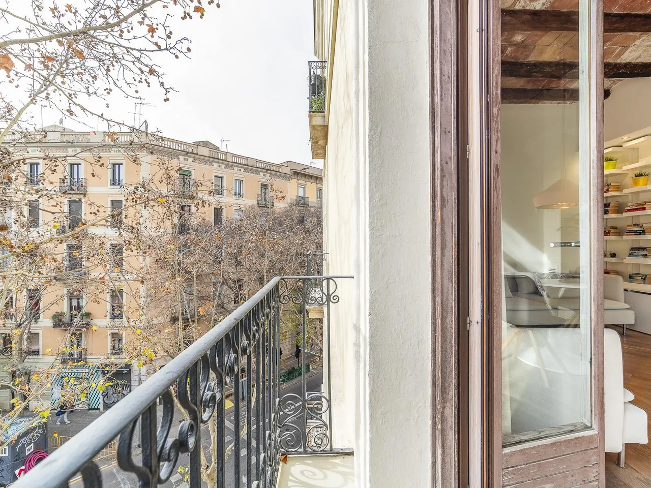 living - 80m² apartment for sale in Sant Antoni, Barcelona - gallery - 2