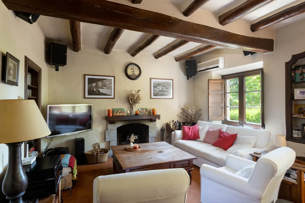 living - Casa rural de 232m² en venta en Cabrils, Barcelona - gallery - 4