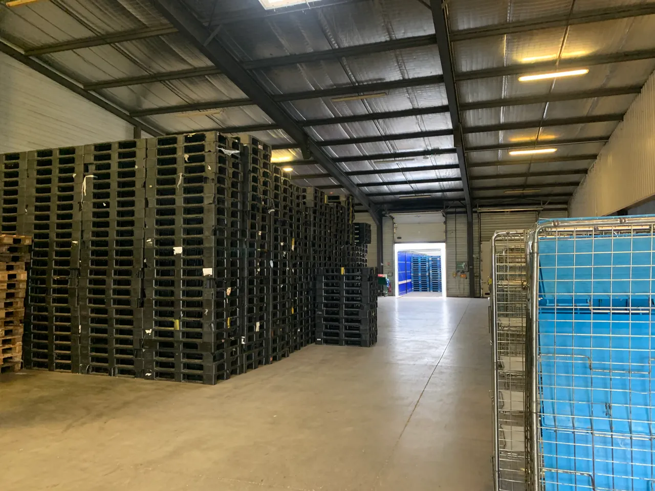 logistics - Courier Warehouse For Rent - gallery - 9