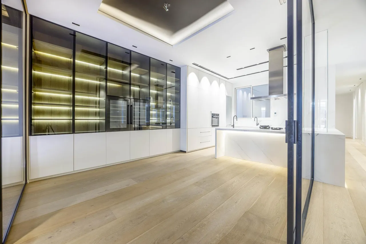 living - Piso de 255m² con 16m² terraza en venta en Sant Francesc - gallery - 2