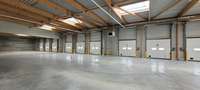 logistics - Activités / Bureaux À Louer - gallery thumbnail - 3