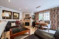 living - 487m² house / villa for sale in Conde de Orgaz and Piovera - gallery thumbnail - 5