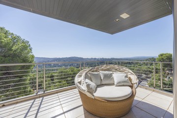 living - Casa / villa de 827m² en venta en El Bosque / Chiva - featured