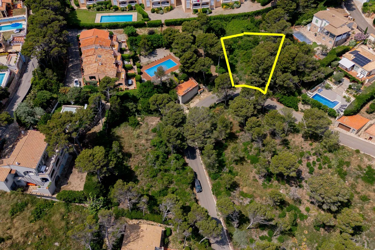 living - 756m² plot for sale in Sa Tuna, Costa Brava - gallery - 8