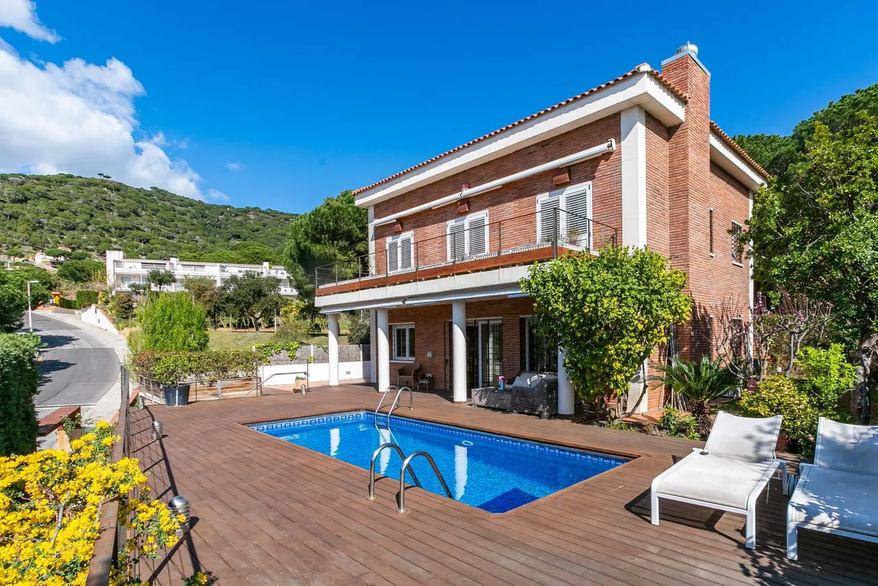 living - Casa de 354 m² en venta en Teià, Barcelona - gallery - 2