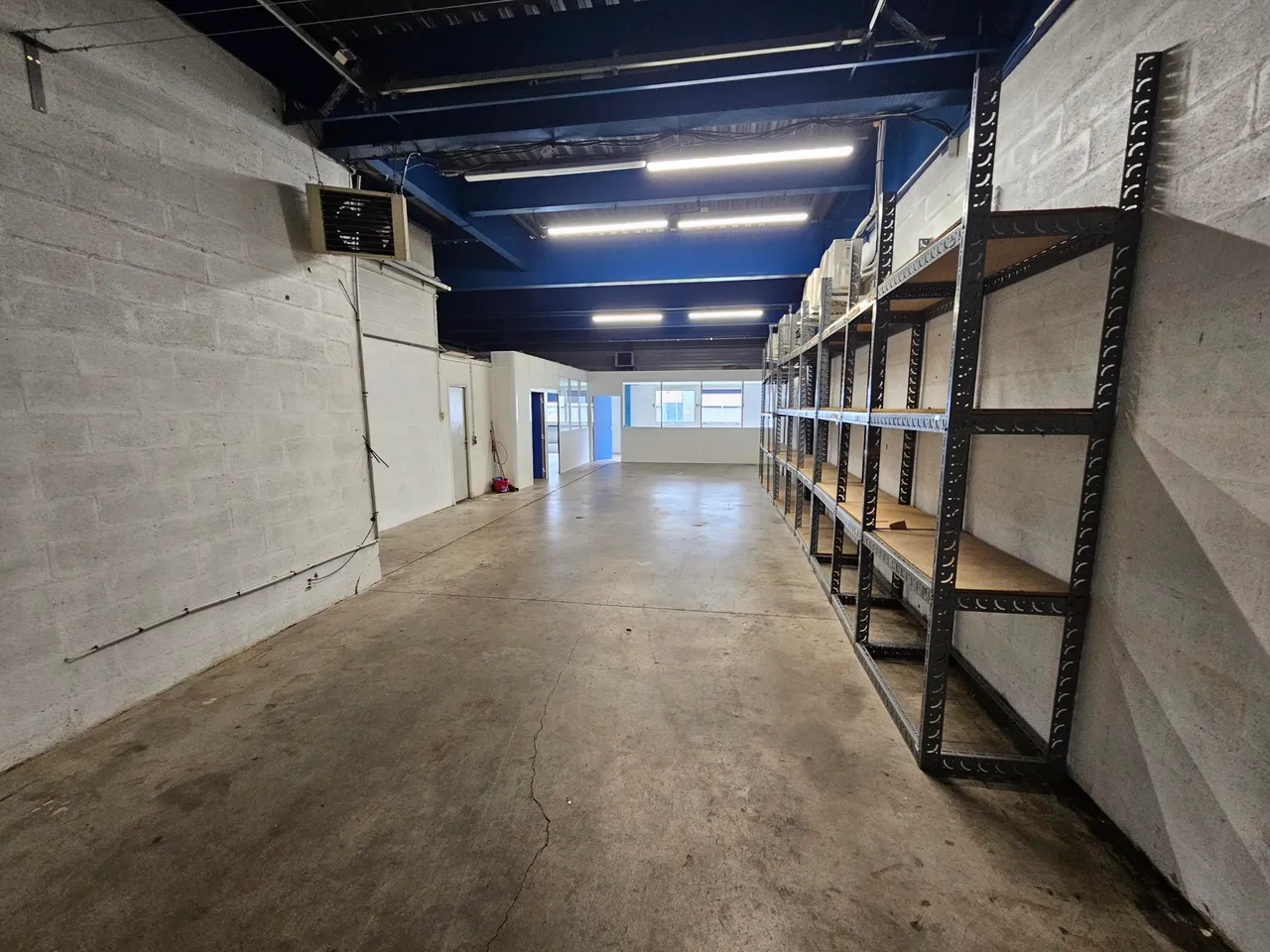 logistics - Mixte Activités / Bureaux À Louer - gallery - 7