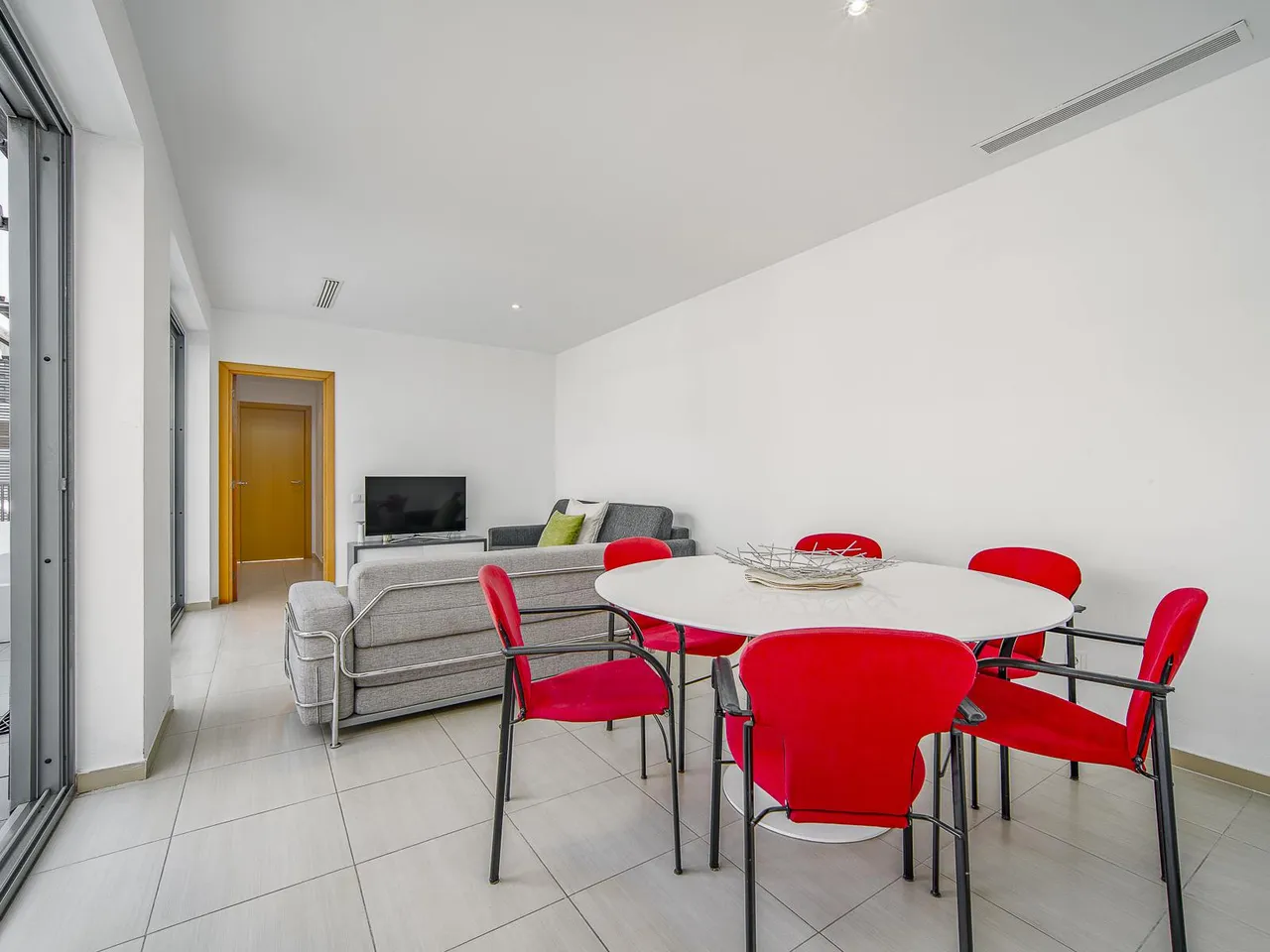 living - Ático de 74m² con 40m² terraza en venta en Poblenou - gallery - 4