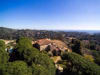 living - Castillo en venta en la costa de Barcelona - gallery thumbnail - 1