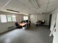 logistics - Activités / Bureaux À Louer - gallery thumbnail - 8