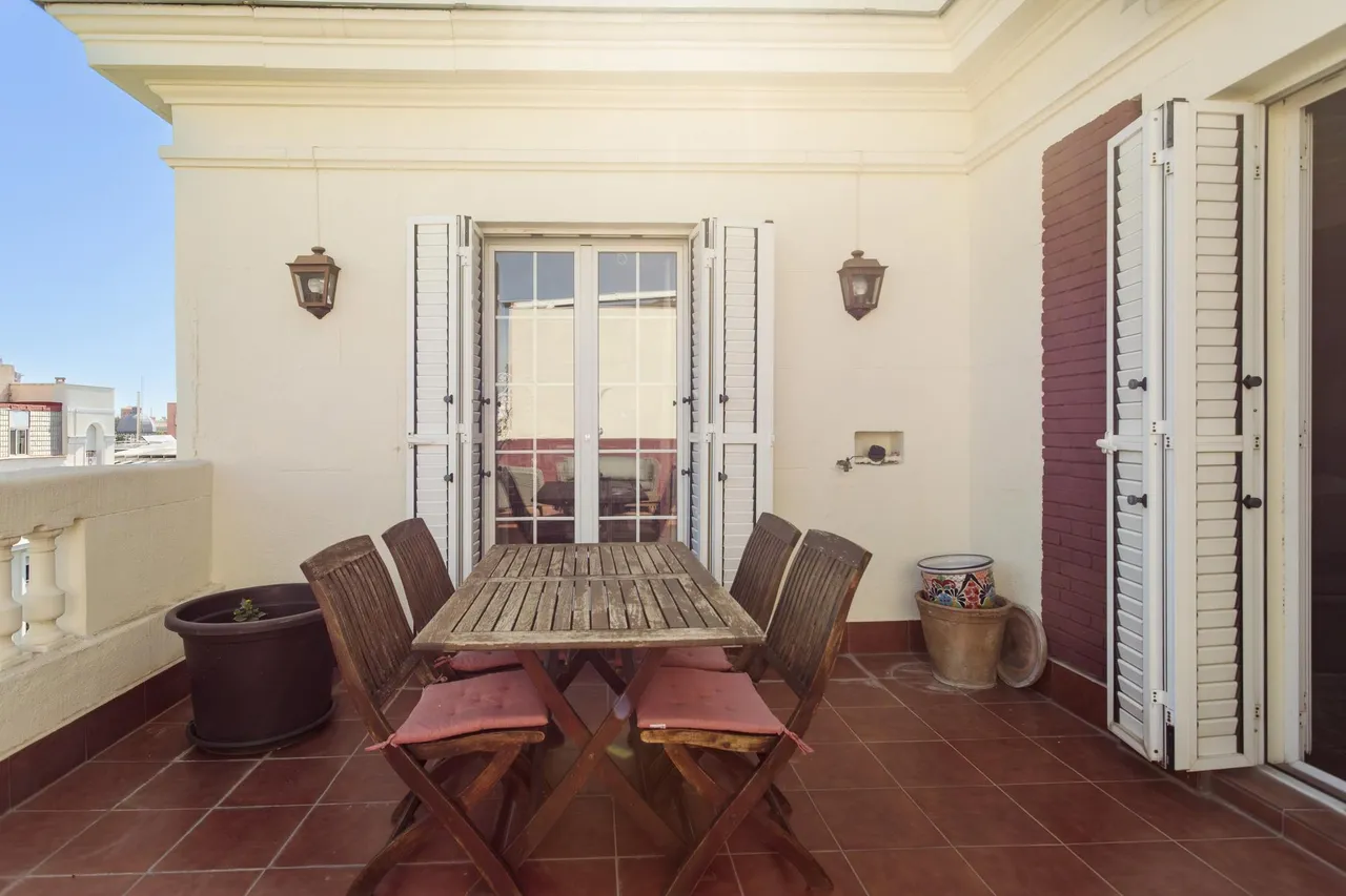 living - Ático de 400m² con 25m² terraza en alquiler en Almagro - gallery - 4