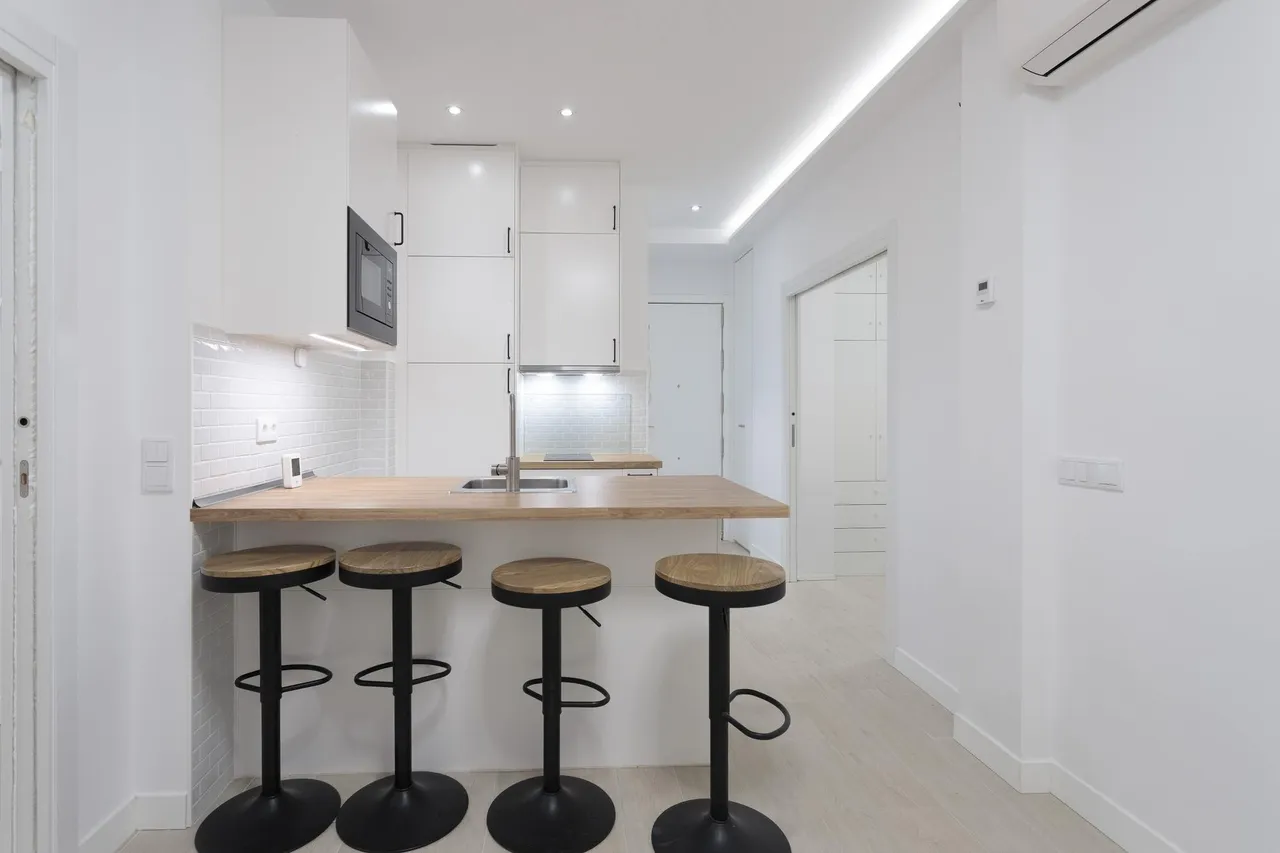 living - 60m² apartment for rent in Goya, Madrid - gallery - 5