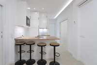 living - 60m² apartment for rent in Goya, Madrid - gallery thumbnail - 5
