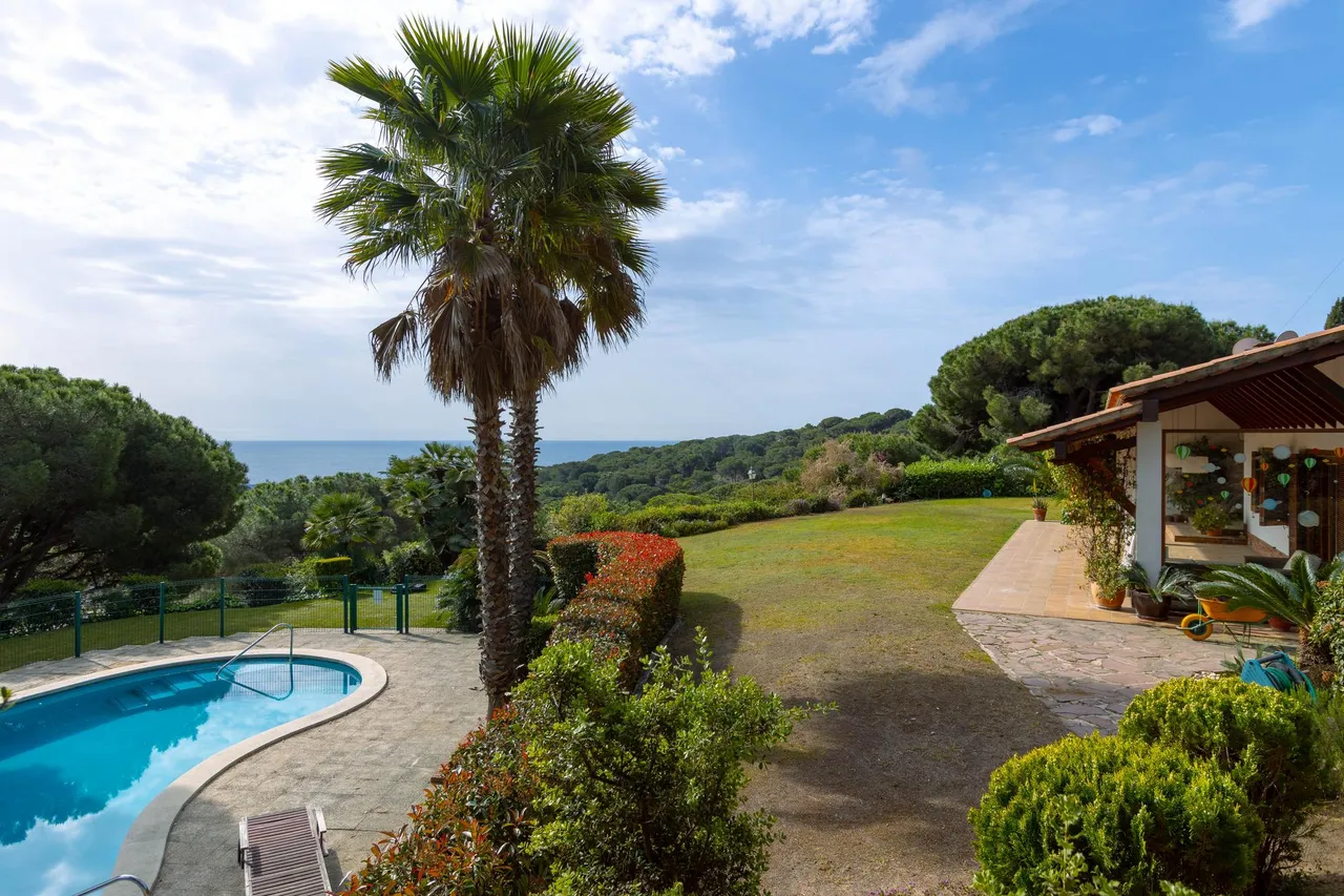 living - Casa / villa de 698m² en venta en Cabrera de Mar, Barcelona - gallery - 3