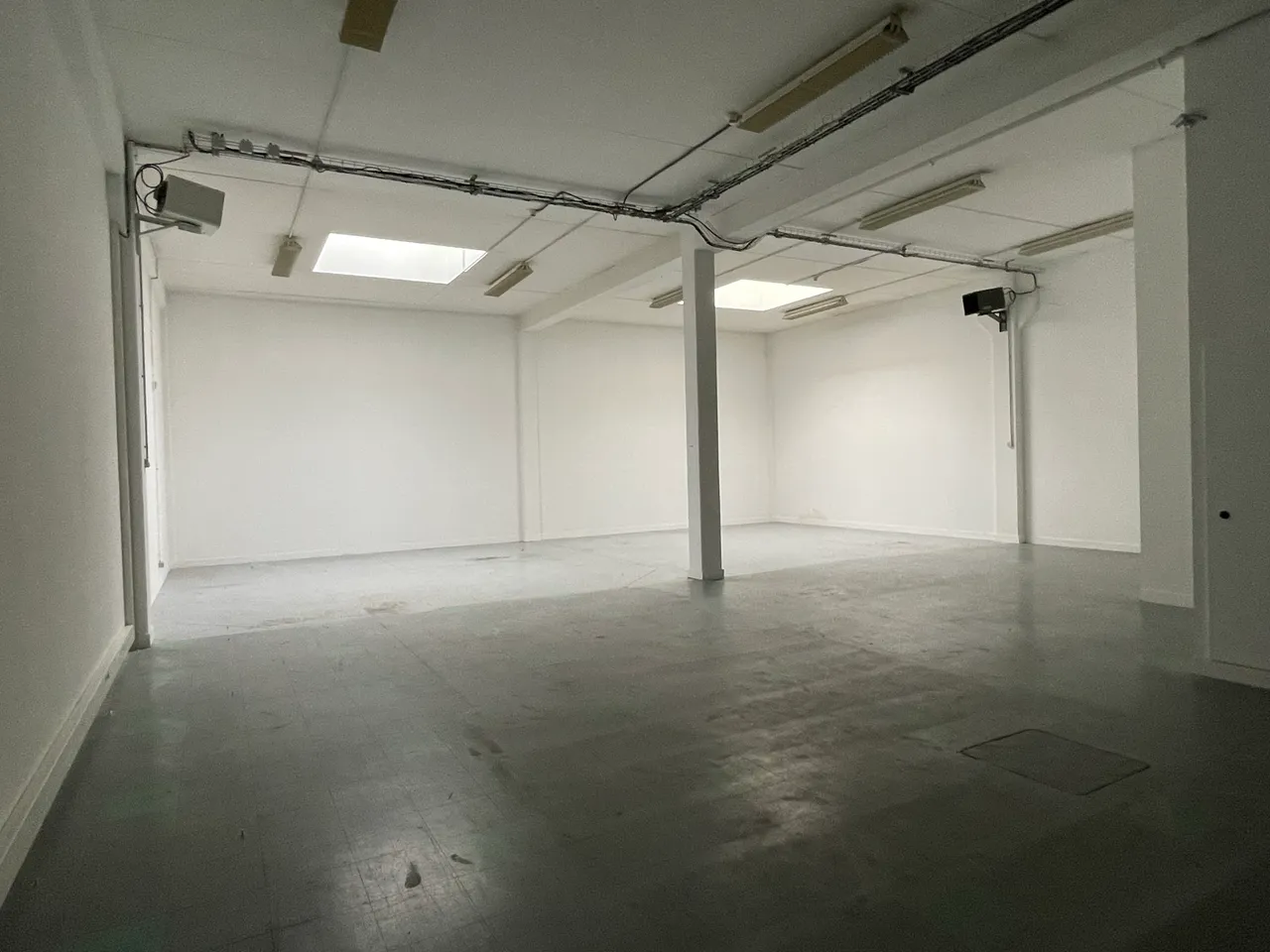 logistics - Activity Facility For Rent - gallery - 2