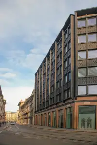 retail - The Medelan - Retail - Dils - gallery thumbnail - 7