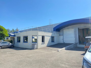 logistics - Light Industrial Premises / Offices For Rent - featured