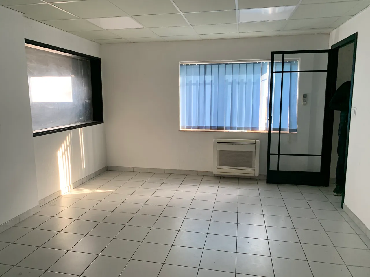 logistics - Activity Facility For Sale - gallery - 8