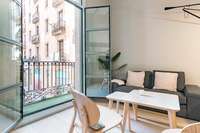 living - Piso de 167m² en venta en El Born, Barcelona - gallery thumbnail - 3