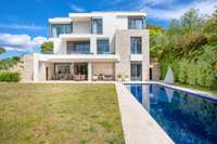 living - Casa / villa de 651m² en venta en Lloret de Mar - gallery thumbnail - 3