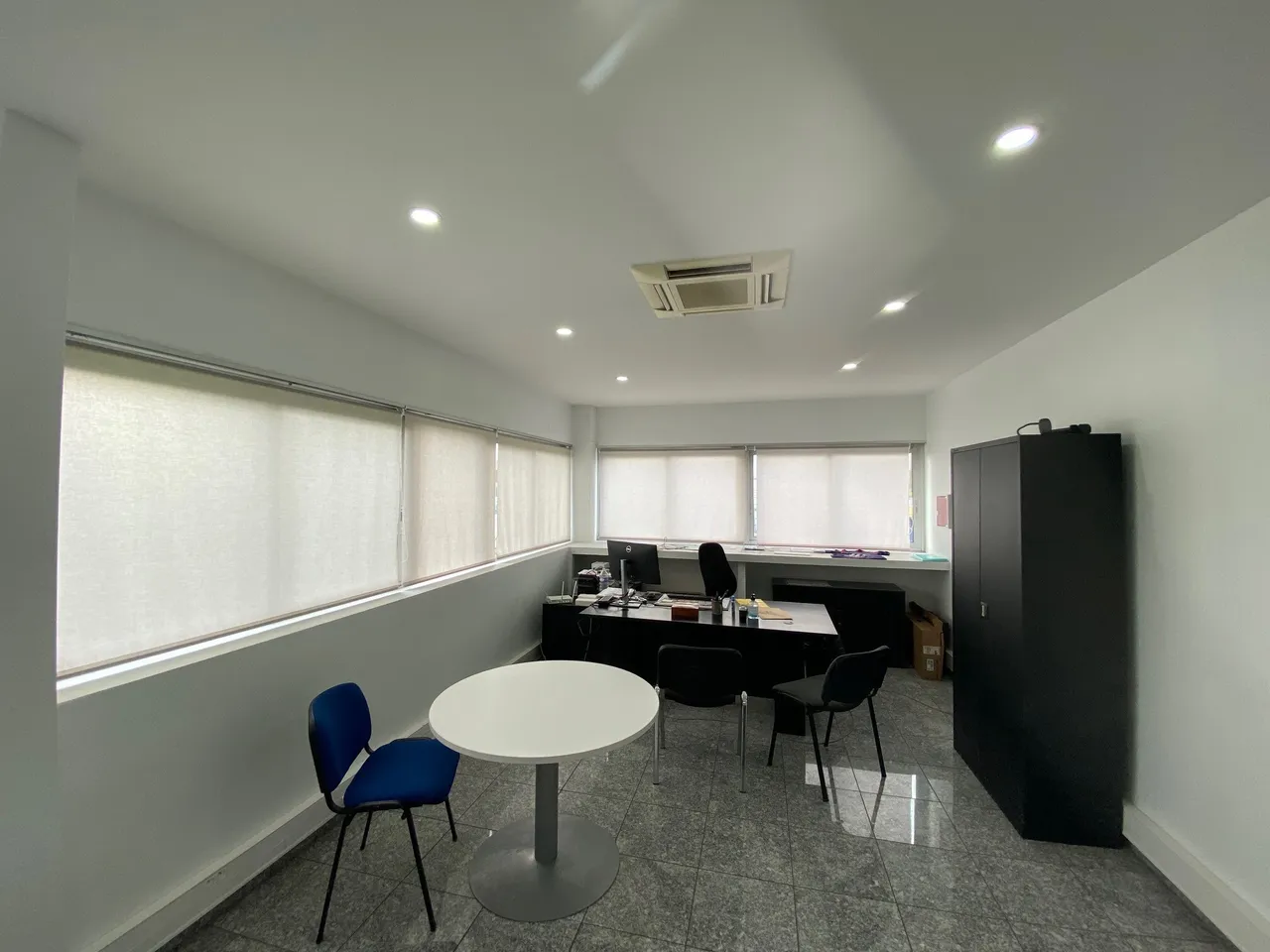 logistics - Mixed Light Industrial Premises / Offices For Rent - gallery - 3