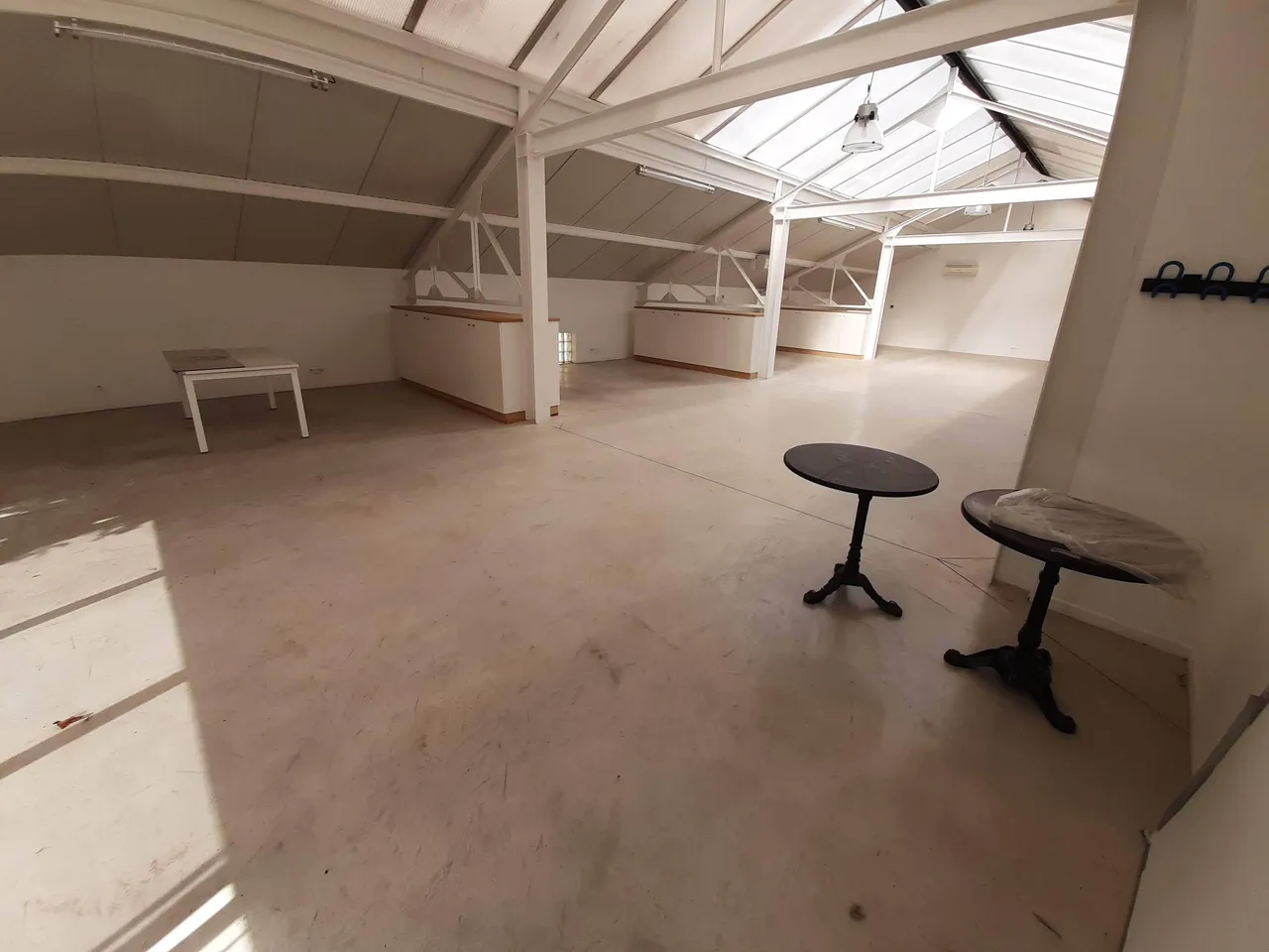 logistics - Light Industrial Premises / Offices For Sale - gallery - 4