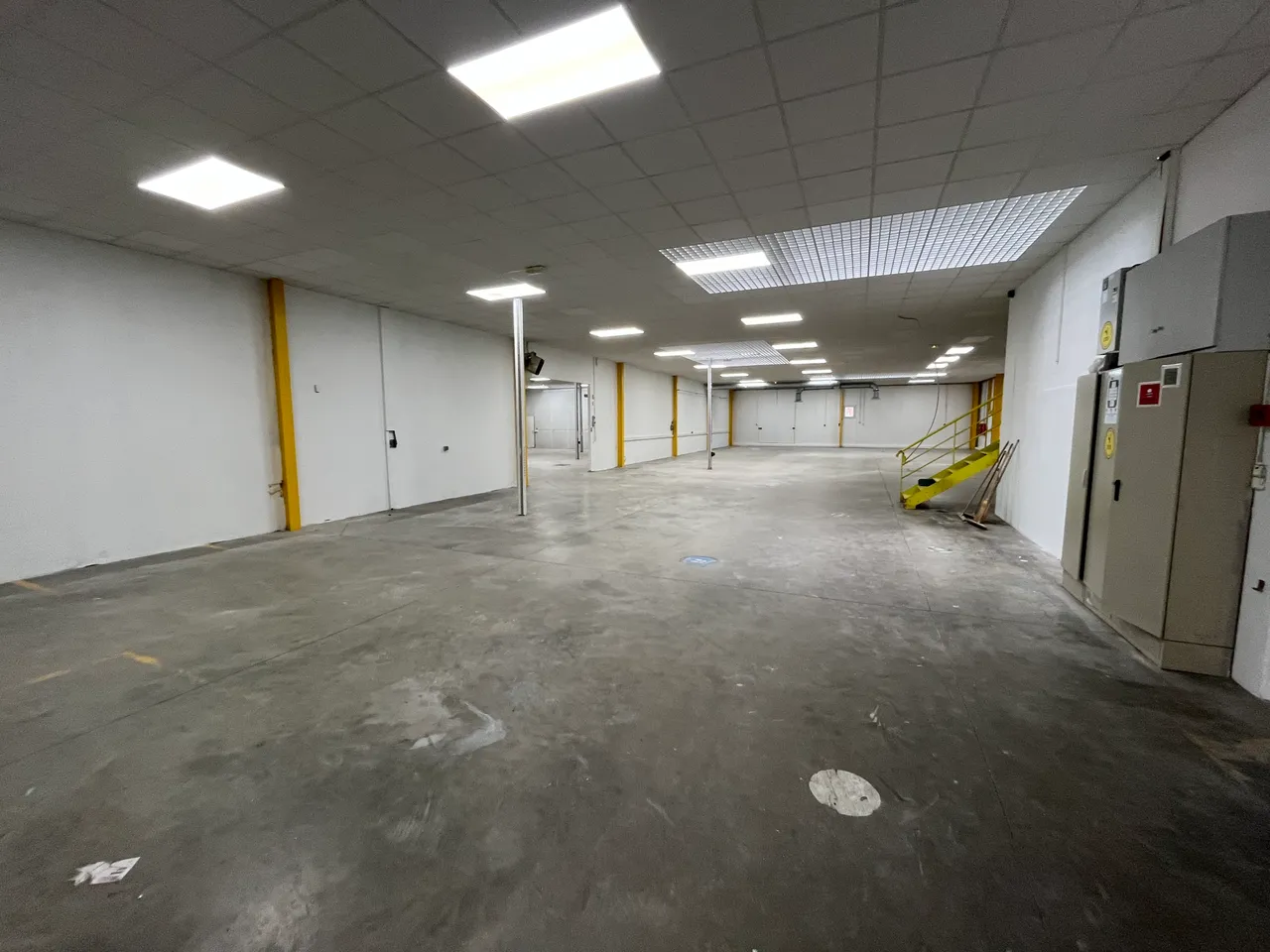 logistics - Activités / Bureaux À Louer - gallery - 3