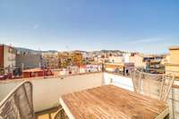 living - Ático de 81m² con 44m² terraza en venta en Eixample Derecho - gallery thumbnail - 4