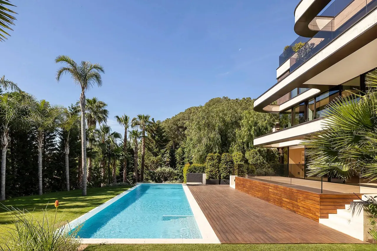 living - Pearson Gardens - gallery - 8