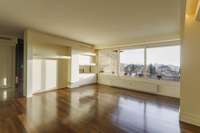 living - Ático de 499m² con 10m² terraza en alquiler en Nueva España - gallery thumbnail - 1