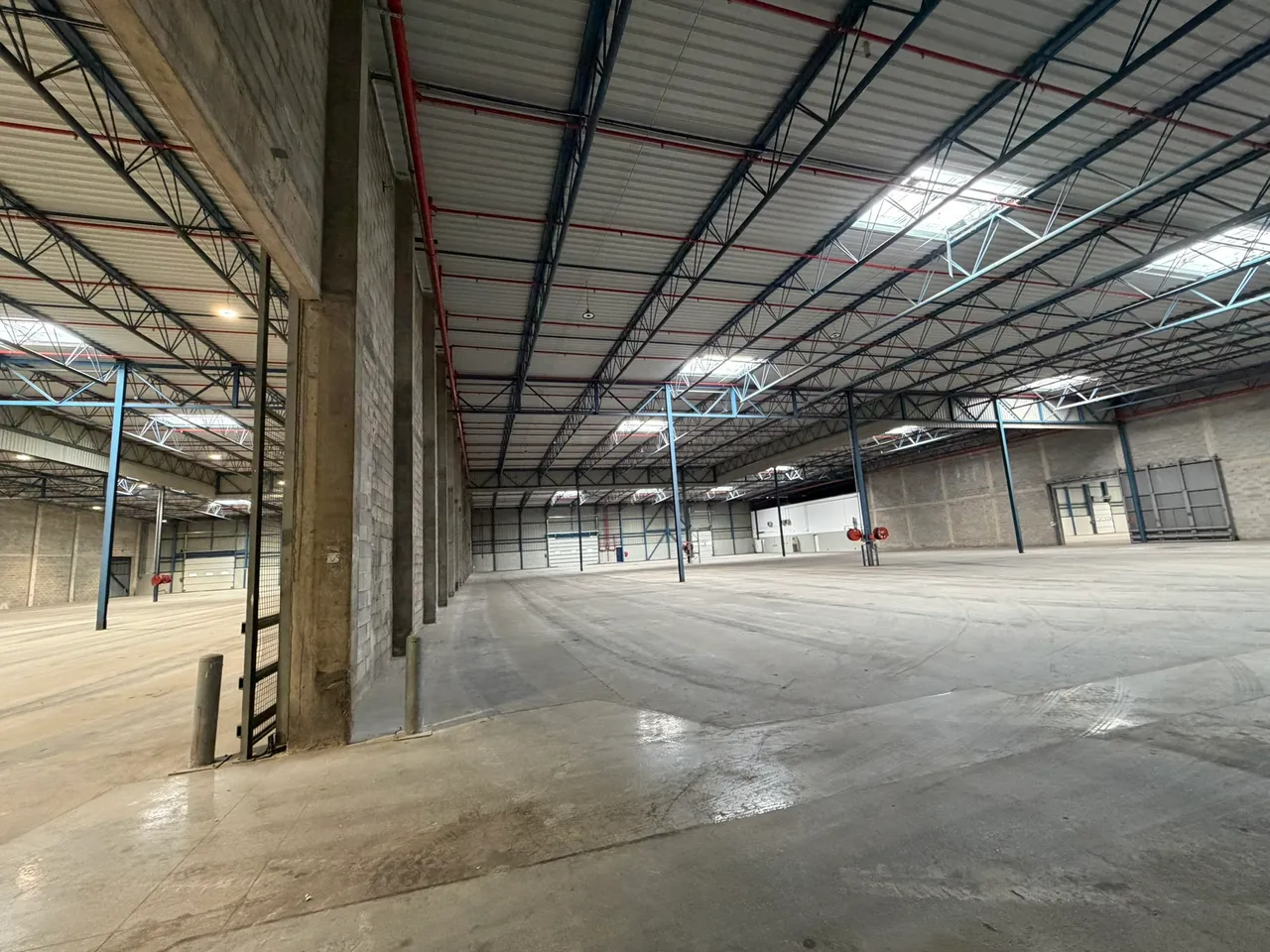 logistics - Entrepôt Logistique À Louer - gallery - 6